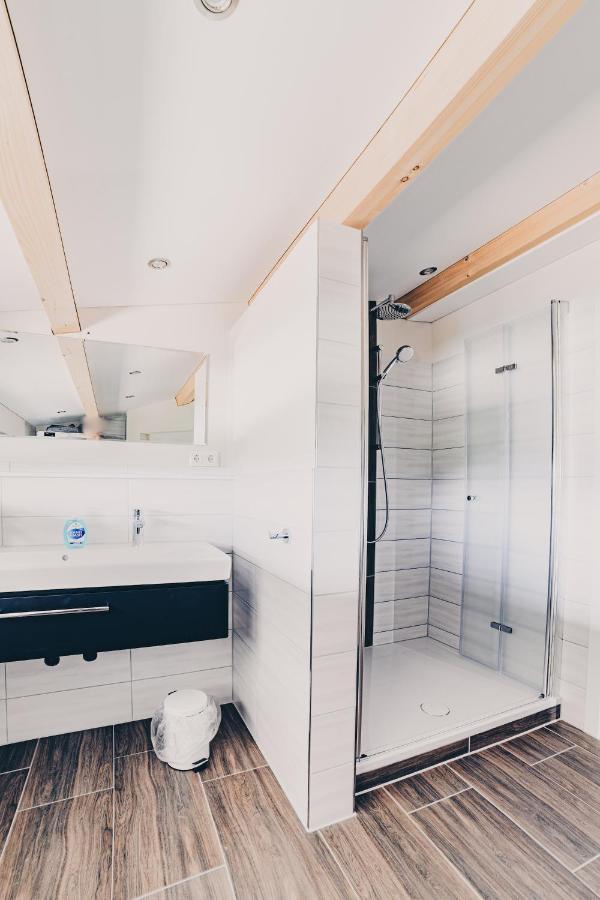 Grosse Ferienwohnung Mit Balkon Und Perfekter Lage Eggenthal ภายนอก รูปภาพ