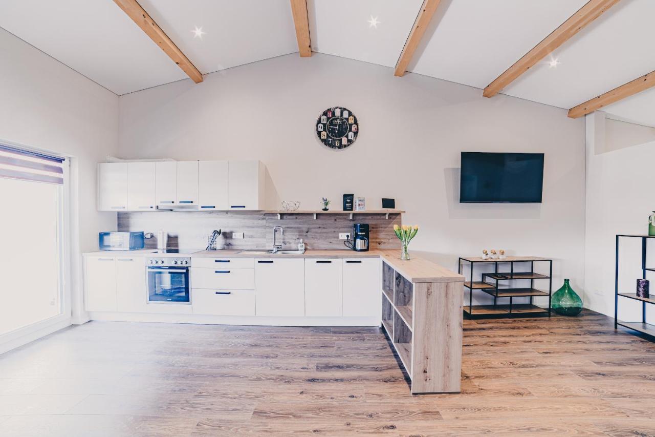 Grosse Ferienwohnung Mit Balkon Und Perfekter Lage Eggenthal ภายนอก รูปภาพ
